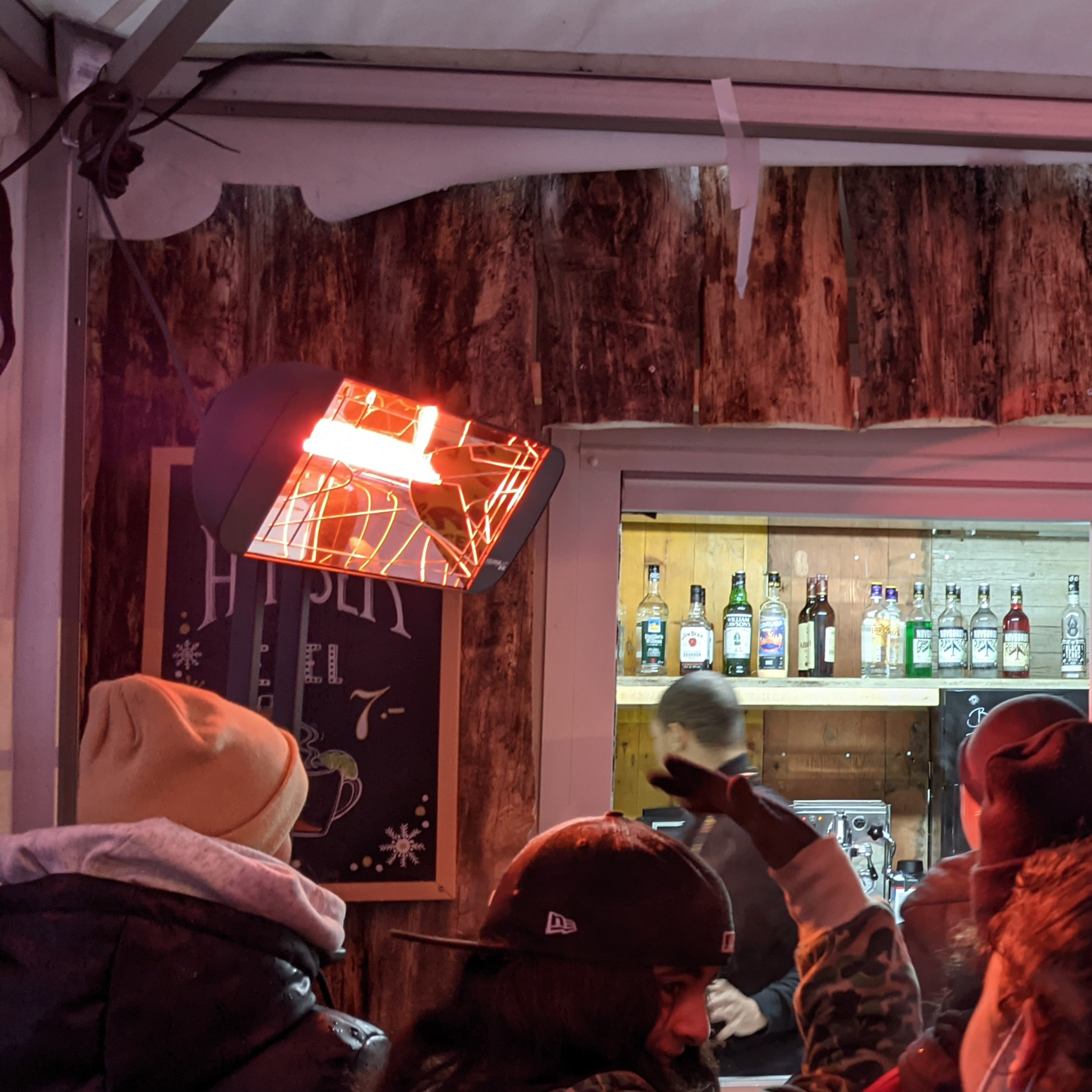 Heliosa 66 Amber Light Infrarot-Heizstrahler in Anthrazit – effiziente Wärme ohne Blendung für Terrasse, Balkon oder Gastronomie