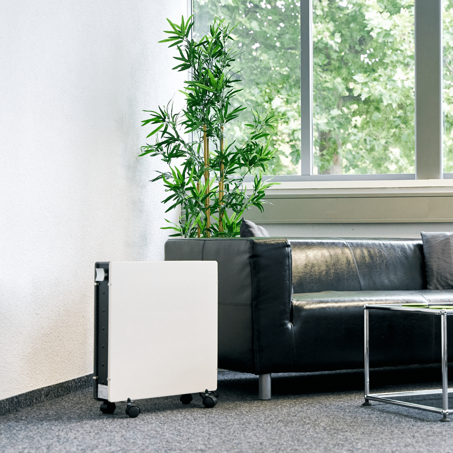 Climastar Optimax Heizgerät in Weiss mit integriertem Thermostat und Aluminiumgriff für flexiblen Einsatz.