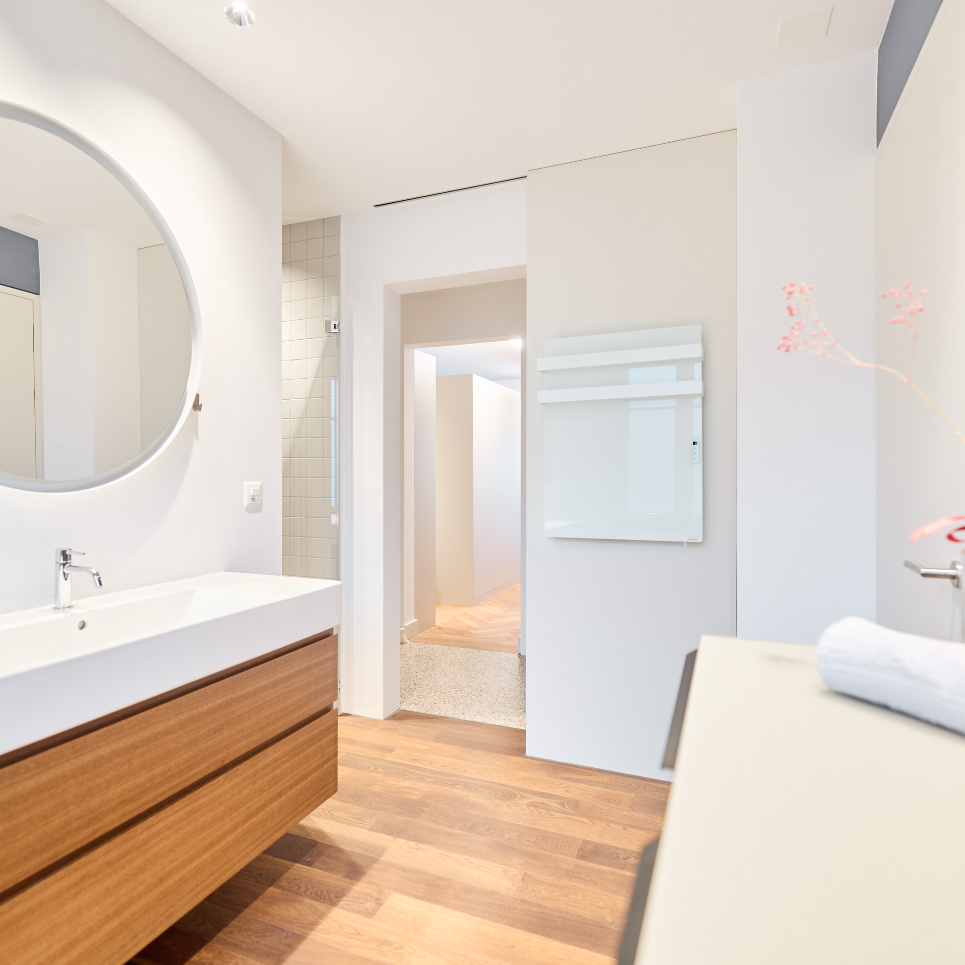 ﻿ecoq-bagno-700-weiss-infrarotheizungen