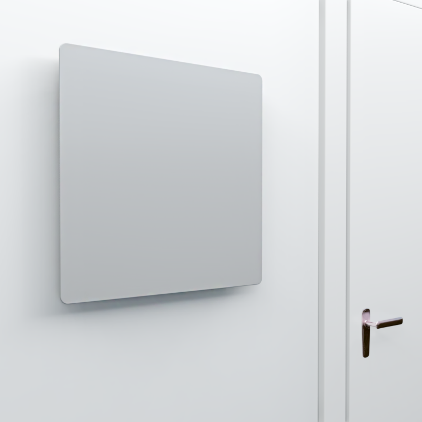 Mattes Infrarot-Panel ZenSwiss Deluxe 260W, elegant und platzsparend, an der Decke montiert.