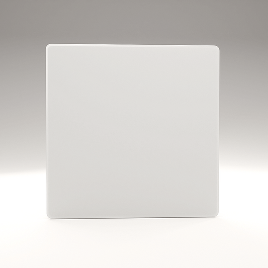 ZenSwiss Deluxe Infrarotpanel 260W in matt weiss, geeignet für Wand- und Deckenmontage, modernes Design.