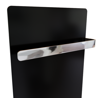 ZenSwiss furo Handtuchtrockner 42 x 160 cm in glanzschwarz mit zwei Handtuchhaltern und versteckter Touch-Steuerung.